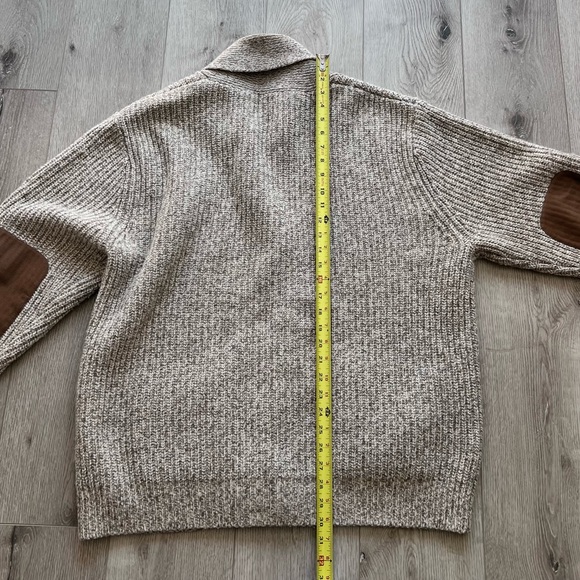 Orvis Men's Cardigan in Oatmeal with Brown Elbow Patches - Picture 2 of 4
